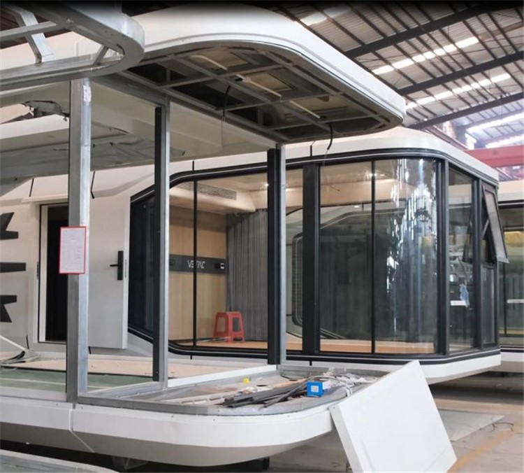 Modern Tiny House Capsule Home With Bedroom 1